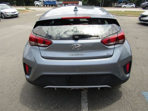 Used 2020 Hyundai Veloster 2.0 FWD image 7
