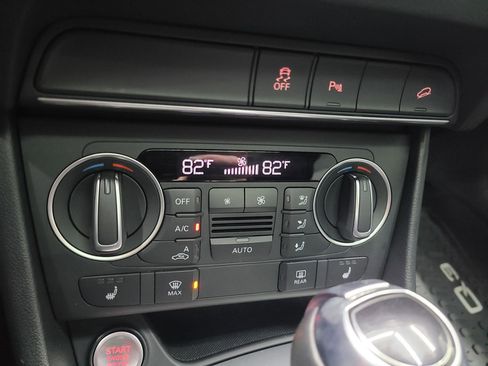 Used 2018 Audi Q3 2.0T Premium Plus w/ Premium Plus Package image 35