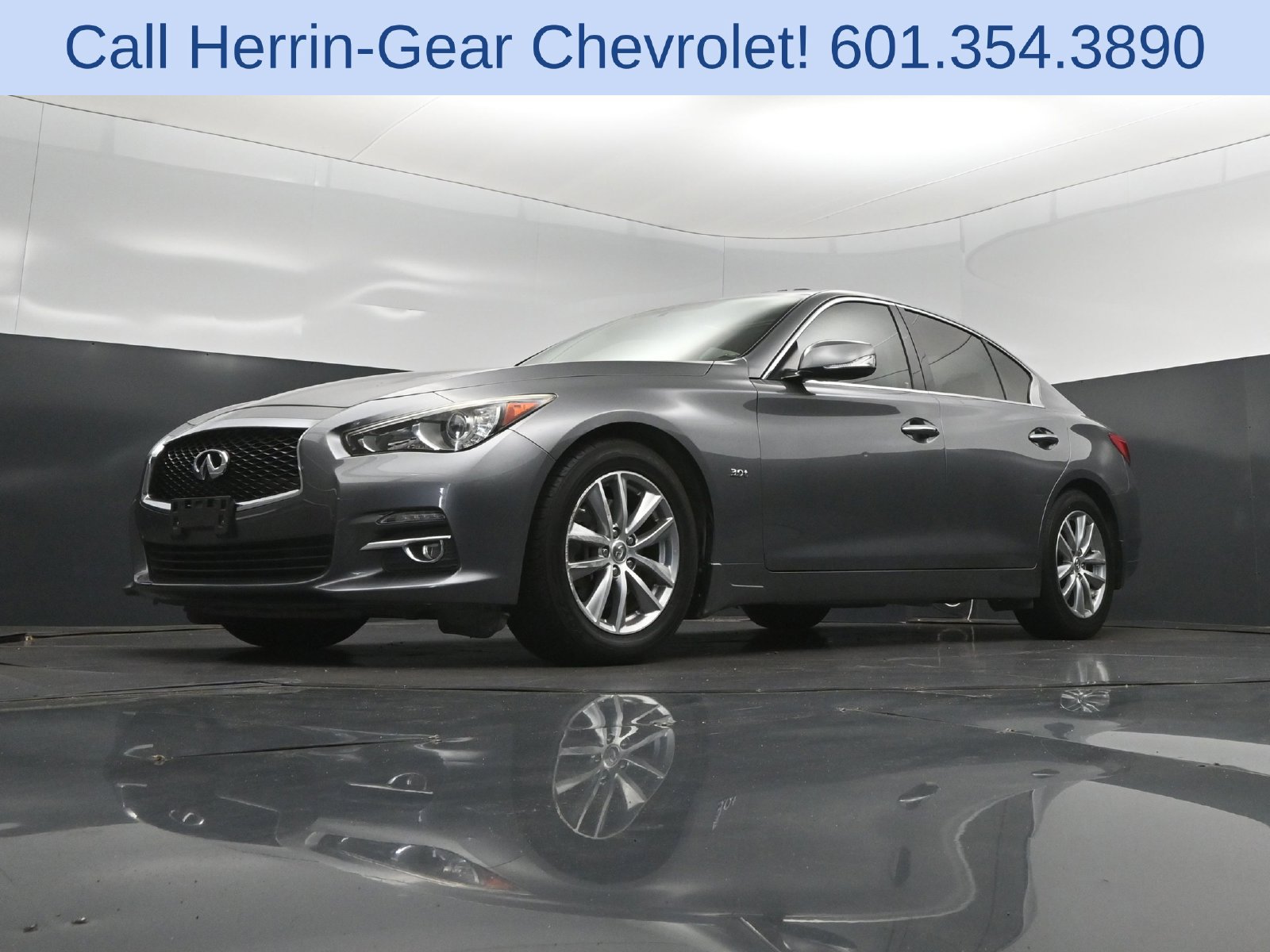 Used 2017 INFINITI Q50 3.0t Premium w/ 3.0T Premium Plus Package RWD image 38