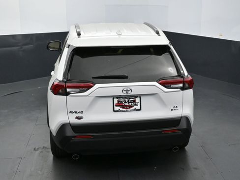 Used 2025 Toyota RAV4 LE image 29