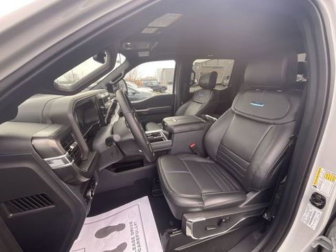 New 2026 Ford F250 Platinum w/ Tremor Off-Road Package image 11