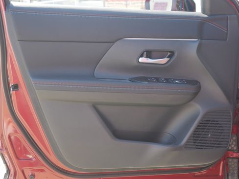 New 2026 Nissan Kicks SR w/ Cold Weather Package image 29