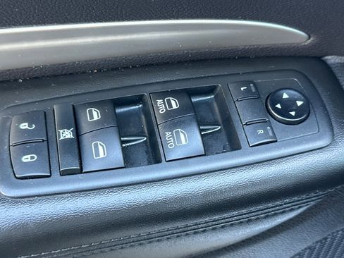 Used 2018 Dodge Durango SXT w/ Trailer Tow Group IV AWD/4WD image 12