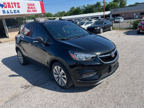Used 2018 Buick Encore Preferred FWD image 3