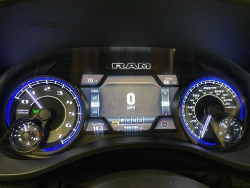 Used 2022 RAM 1500 Limited w/ Body Color Bumper Group AWD/4WD image 28