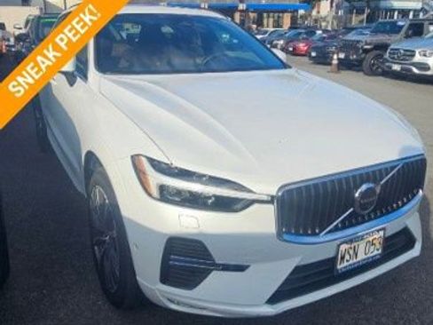 Used 2022 Volvo XC60 B5 Momentum w/ Advanced Package image 1