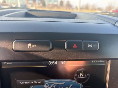 Used 2015 Ford F150 XLT w/ Equipment Group 302A Luxury image 25