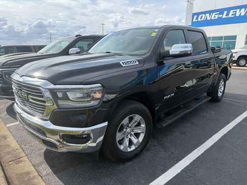 Used 2023 RAM 1500 Laramie AWD/4WD image 1