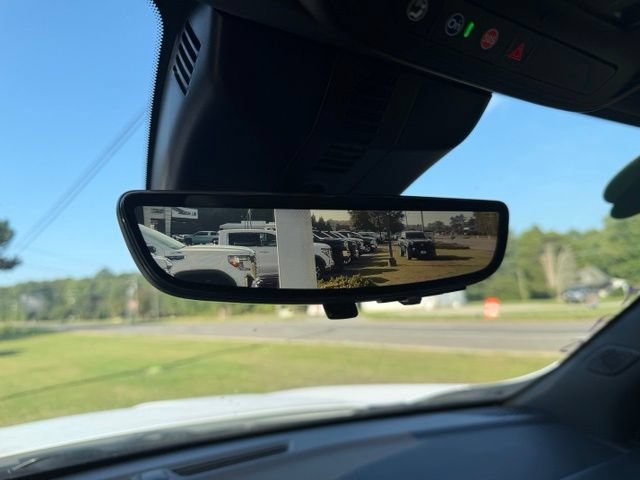 Certified 2026 GMC Acadia Elevation w/ Elevation Premium Package FWD image 32