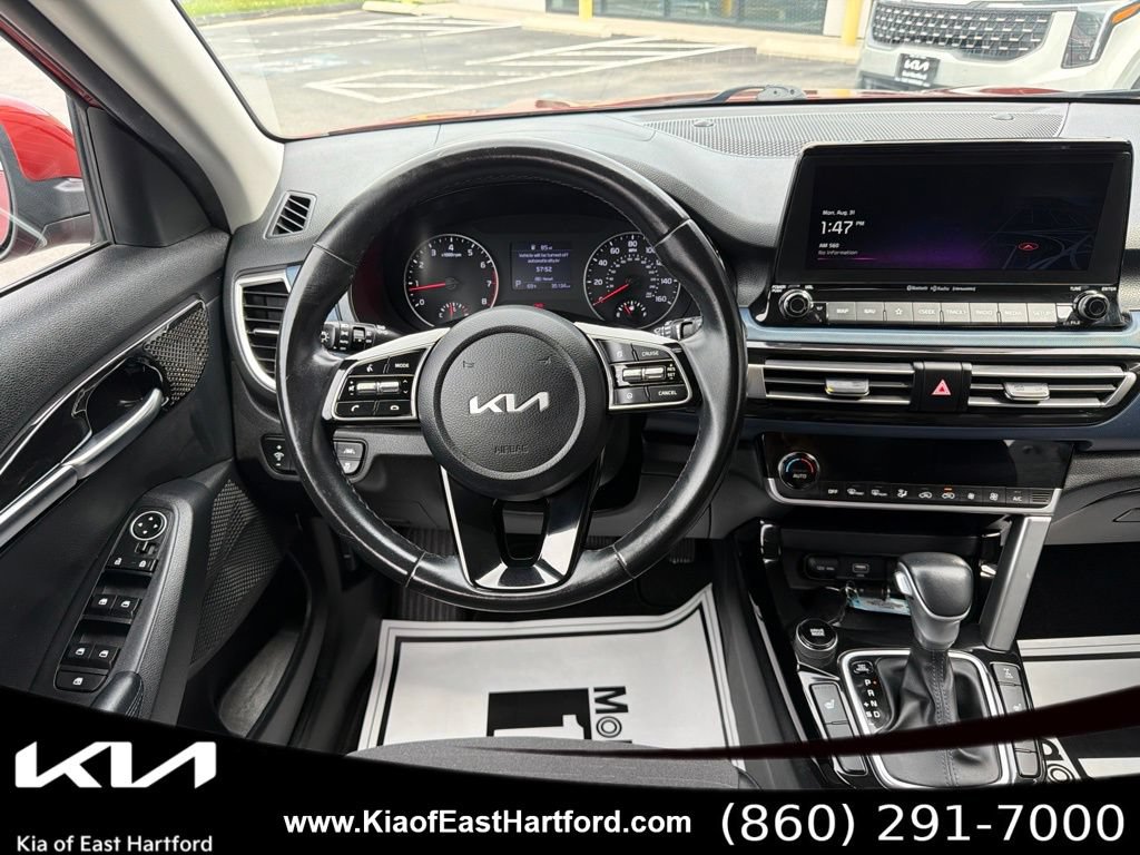 Certified 2023 Kia Seltos S w/ Navigation Package AWD/4WD image 24