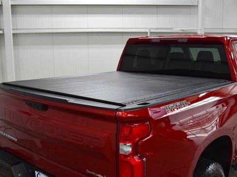 Used 2023 Chevrolet Silverado 1500 LT Trail Boss AWD/4WD image 28