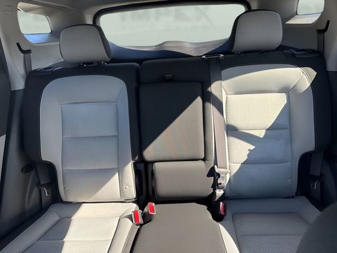 Used 2024 GMC Terrain SLE image 10