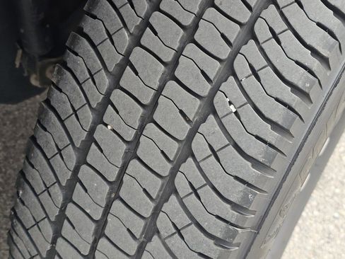 Used 2021 Ford F250 XL w/ Power Equipment Group AWD/4WD image 17