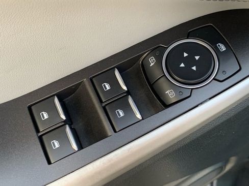 Used 2023 Ford Explorer XLT w/ Equipment Group 202A image 27