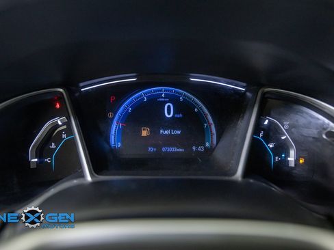 Used 2019 Honda Civic EX image 16