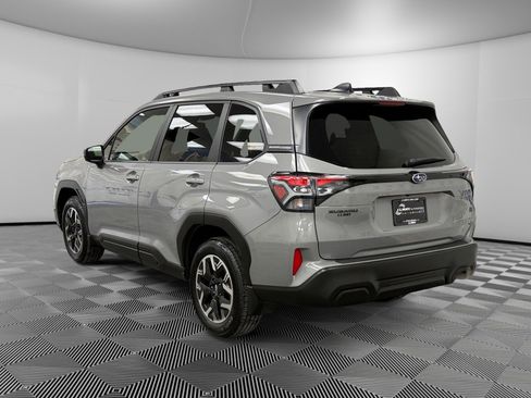 Certified 2025 Subaru Forester Premium w/ Convenience Package #2 image 3