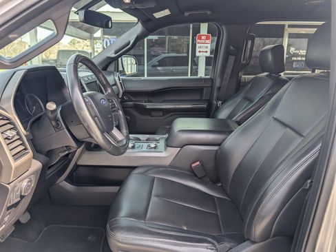 Used 2019 Ford Expedition XLT w/ Equipment Group 201A image 10