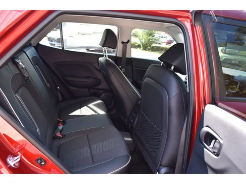 New 2025 Hyundai Venue Limited image 15