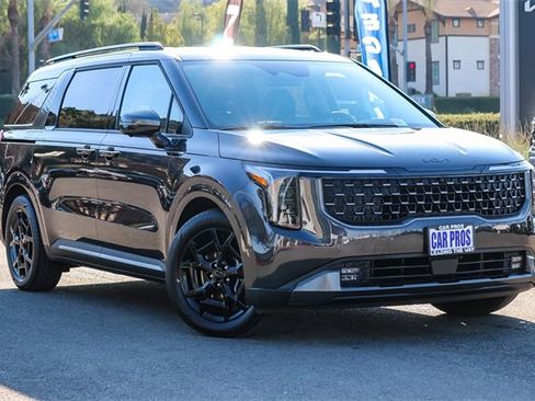 New 2025 Kia Carnival SX Prestige image 2