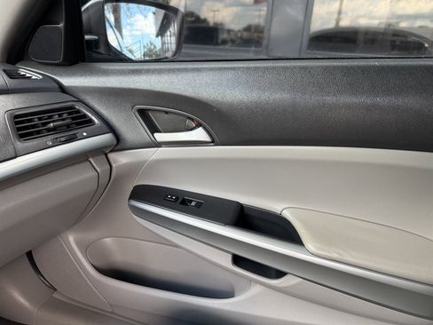 Used 2010 Honda Accord EX image 27