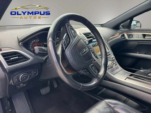 Used 2018 Lincoln MKZ Reserve w/ Climate Package FWD image 11