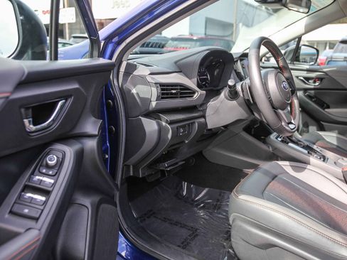 Used 2024 Subaru Crosstrek 2.5i Limited image 2