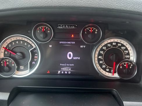 Used 2017 RAM 1500 Big Horn RWD image 14
