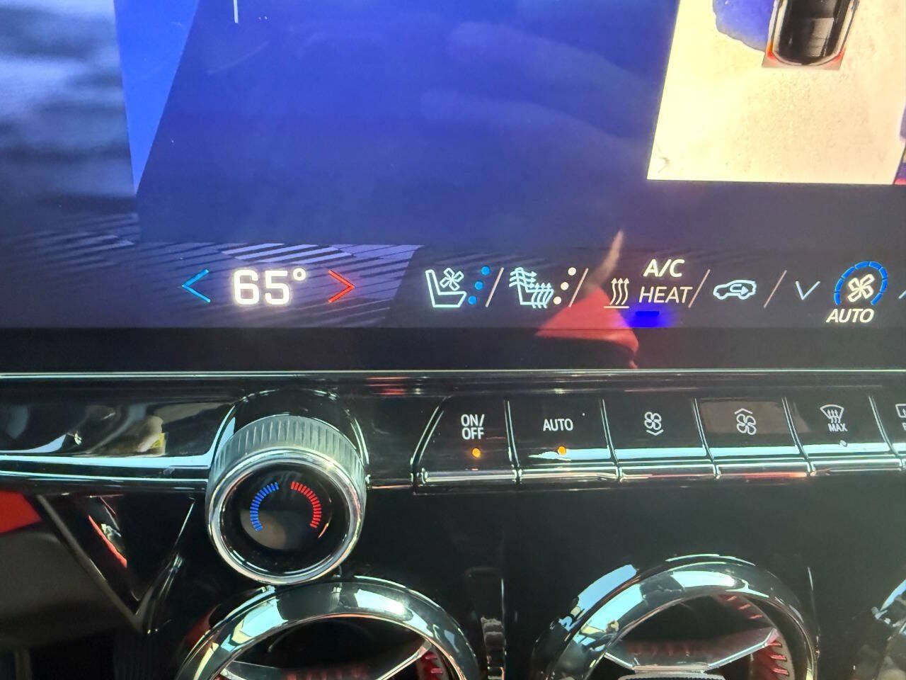 Used 2024 Chevrolet Blazer EV RS AWD/4WD image 37
