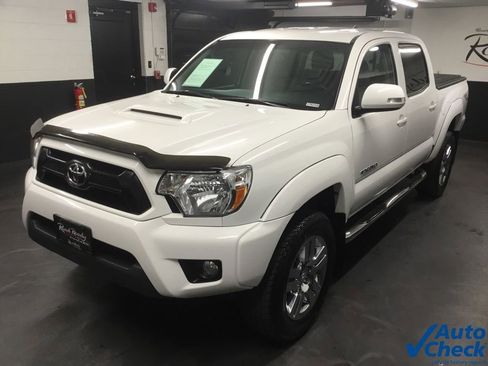 Used 2012 Toyota Tacoma 4x4 Double Cab w/ TRD Sport Upgrade Pkg image 6