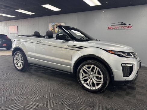 Used 2018 Land Rover Range Rover Evoque SE Dynamic image 3