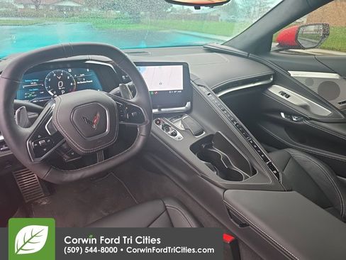 Used 2023 Chevrolet Corvette Stingray Premium Cpe w/ Z51 Performance Package image 2