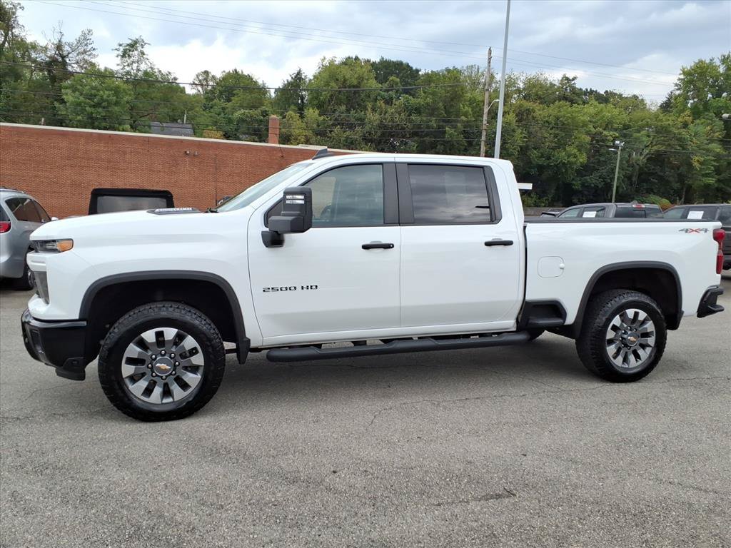 Used 2024 Chevrolet Silverado 2500 Custom w/ Custom Value Package AWD/4WD image 7