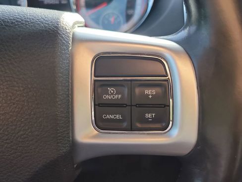 Used 2018 Dodge Grand Caravan GT image 27