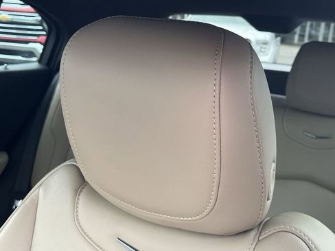 Certified 2024 Cadillac XT4 Premium Luxury image 39