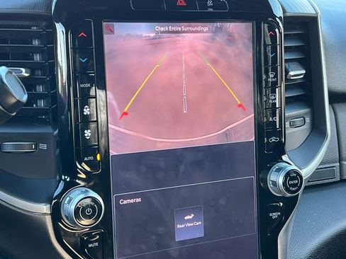 Used 2025 RAM 3500 Big Horn image 33