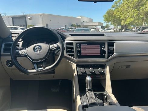 Used 2018 Volkswagen Atlas SE FWD image 48