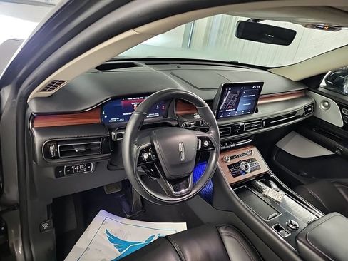 Used 2023 Lincoln Aviator Reserve w/ Equipment Group 201A AWD/4WD image 10