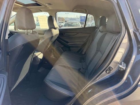 Used 2022 Subaru Crosstrek 2.5i Sport w/ Moonroof Package image 8