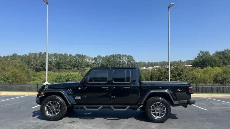 Used 2020 Jeep Gladiator Overland AWD/4WD image 2