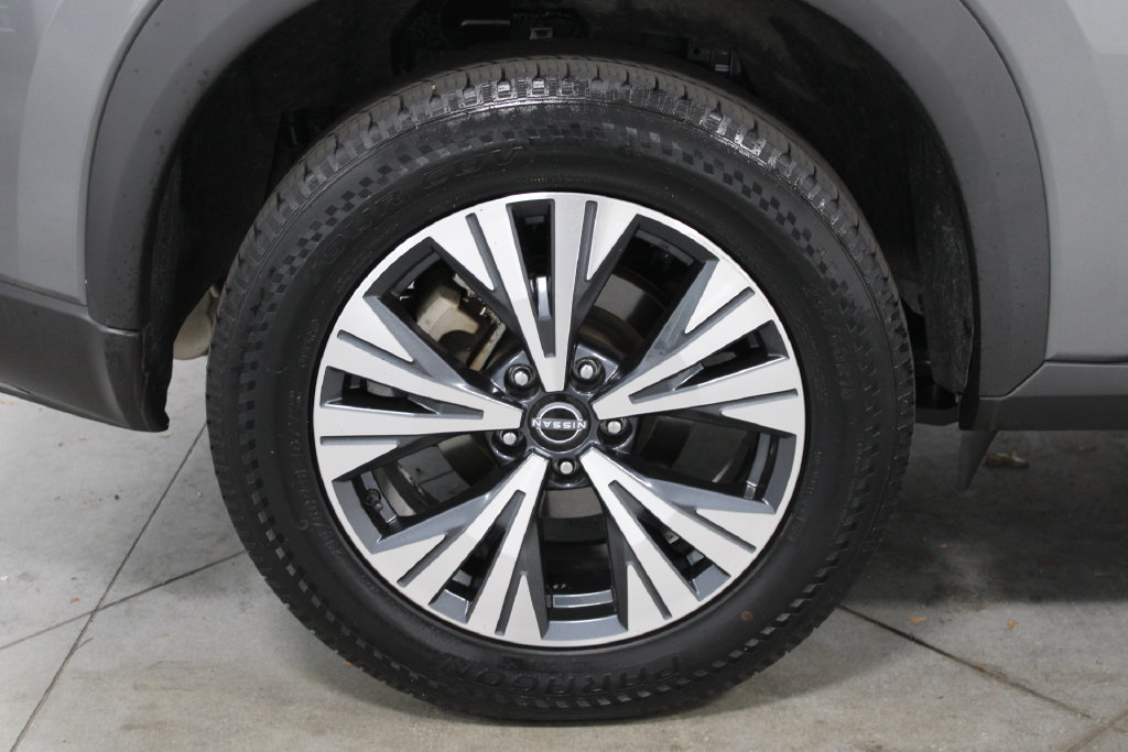 Used 2023 Nissan Rogue SV AWD/4WD image 55