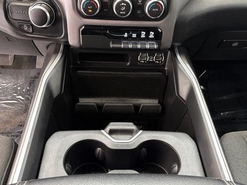 Used 2022 RAM 1500 Big Horn RWD image 42