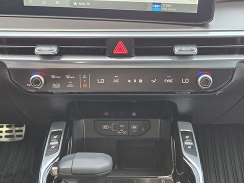 New 2026 Kia Sorento SX FWD image 16