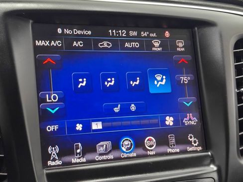Used 2015 Chrysler 200 Limited FWD image 37