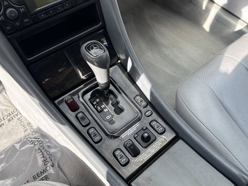 Used 2000 Mercedes-Benz CLK 430 Cabriolet image 61