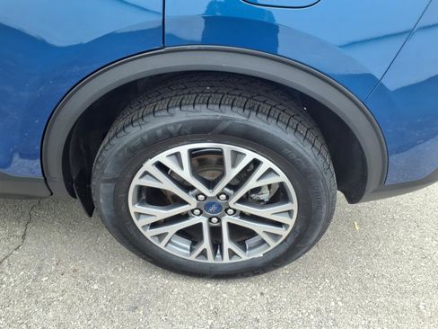 Certified 2022 Ford Escape SEL image 8