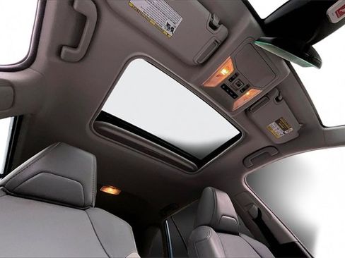 Used 2021 Toyota RAV4 XLE Premium image 25