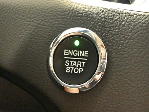 Used 2022 Ford Edge SE AWD/4WD image 10