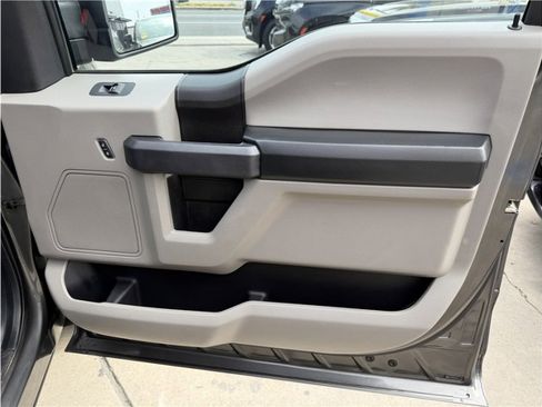 Used 2018 Ford F150 XL w/ Equipment Group 101A Mid RWD image 29