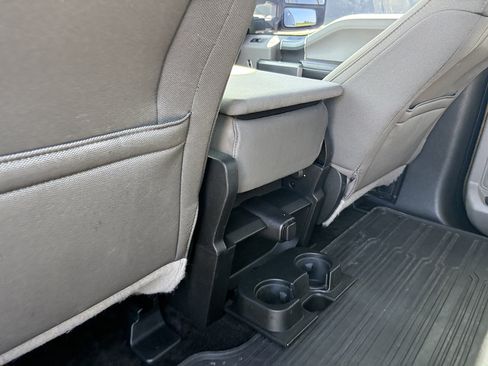 Used 2015 Ford F150 XLT w/ Equipment Group 302A Luxury AWD/4WD image 17