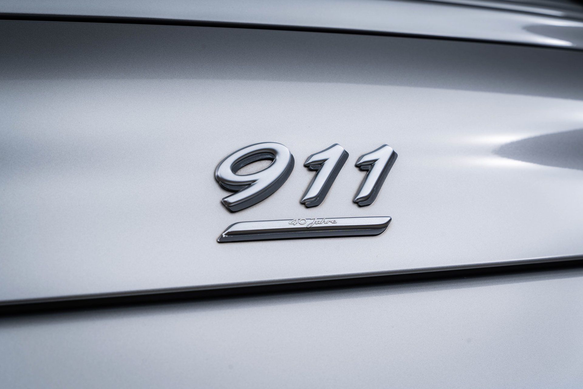 Used 2004 Porsche 911 40th Anniversary RWD image 31